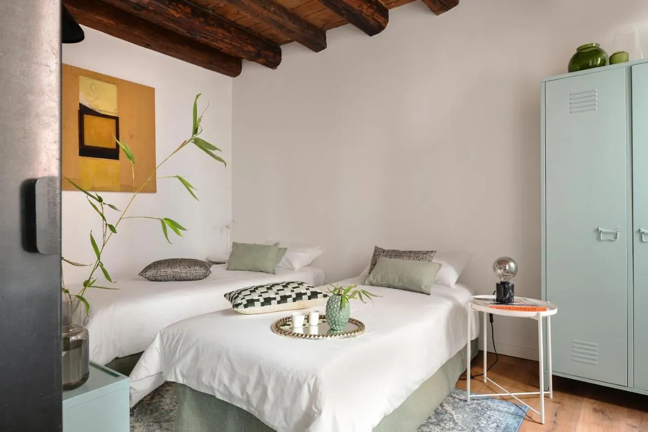 Venice Parsley Apartment